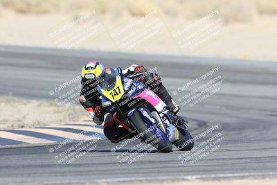 media/Dec-07-2025-CVMA (Sun) [[3e7d2de5dc]]/Race 9-Formula UL Shootout/